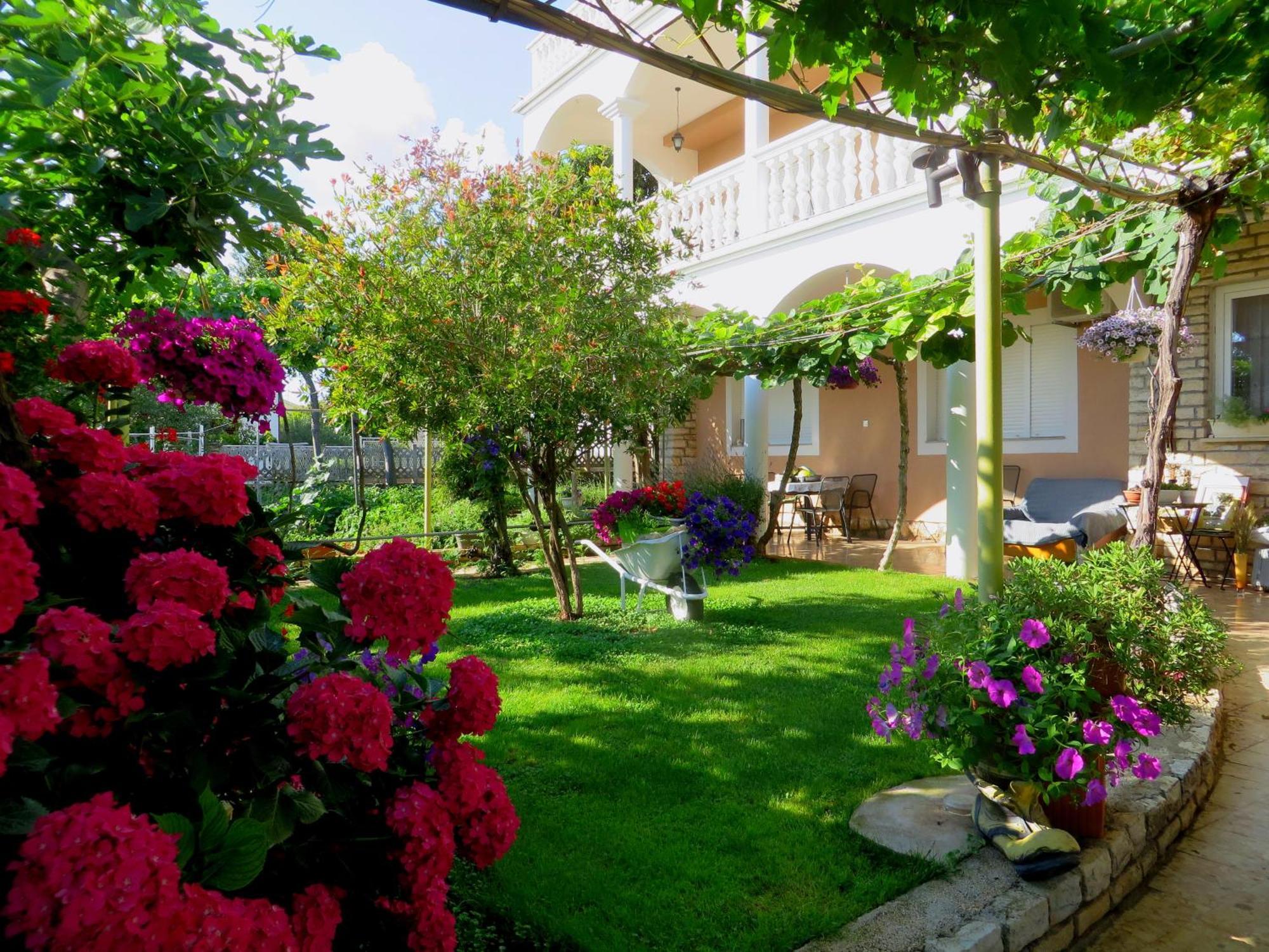 Beach Apartment Roza Biograd Oneroom - Premium Location Biograd Na Moru Buitenkant foto